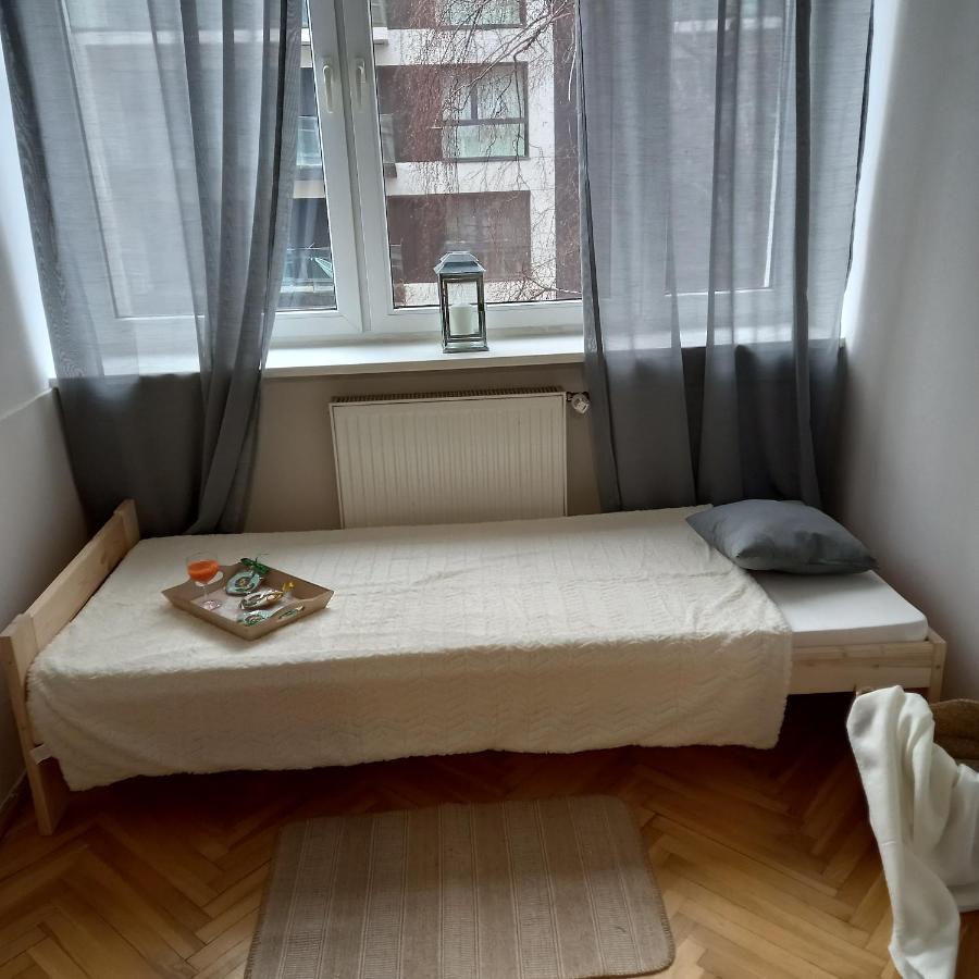 Regem Pokoje Zlota Варшава Екстериор снимка